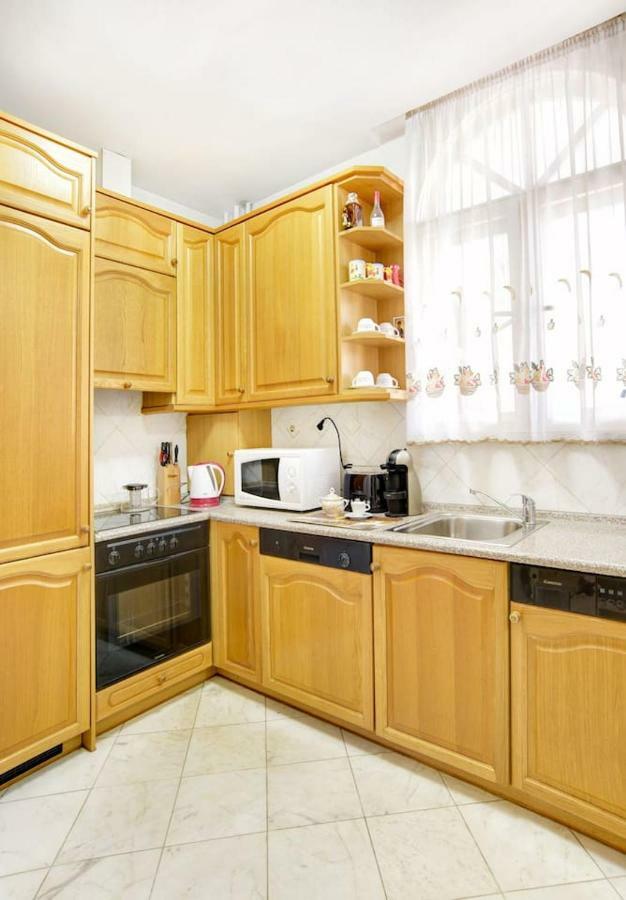 Aristocratic, Elegant, Designer Top Central Apartment 소피아 외부 사진