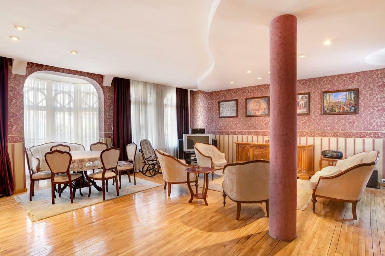 Aristocratic, Elegant, Designer Top Central Apartment 소피아 외부 사진