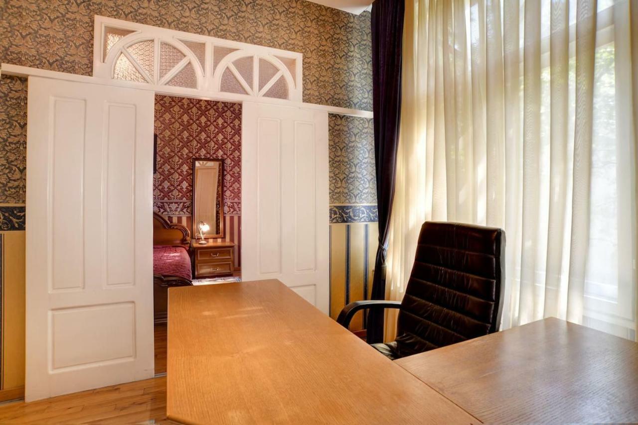 Aristocratic, Elegant, Designer Top Central Apartment 소피아 외부 사진
