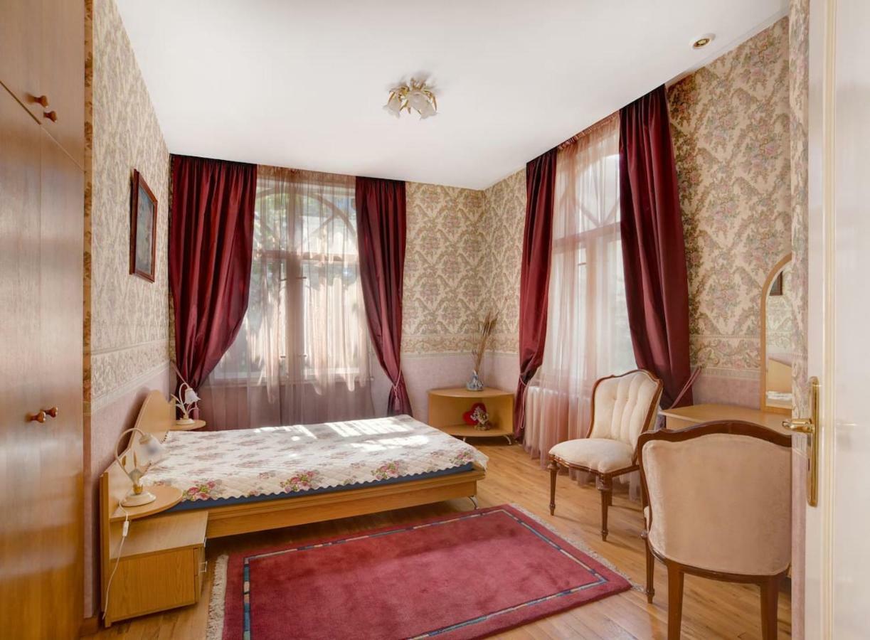 Aristocratic, Elegant, Designer Top Central Apartment 소피아 외부 사진