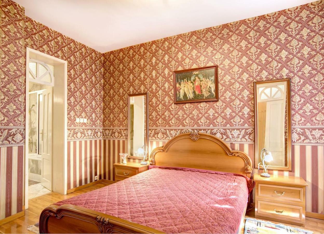 Aristocratic, Elegant, Designer Top Central Apartment 소피아 외부 사진