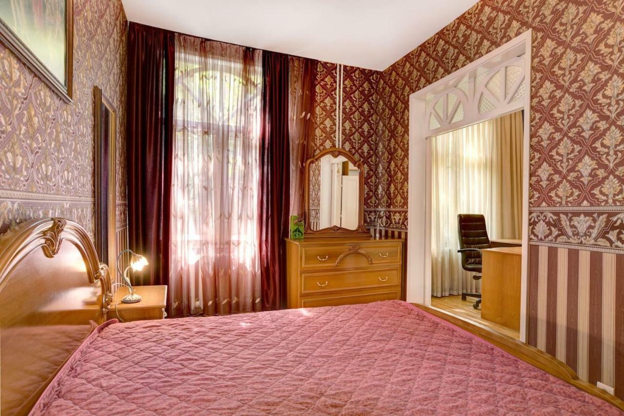 Aristocratic, Elegant, Designer Top Central Apartment 소피아 외부 사진